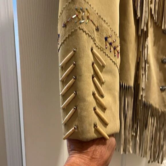 Fringe suede  Jacket - Picture 3 of 17